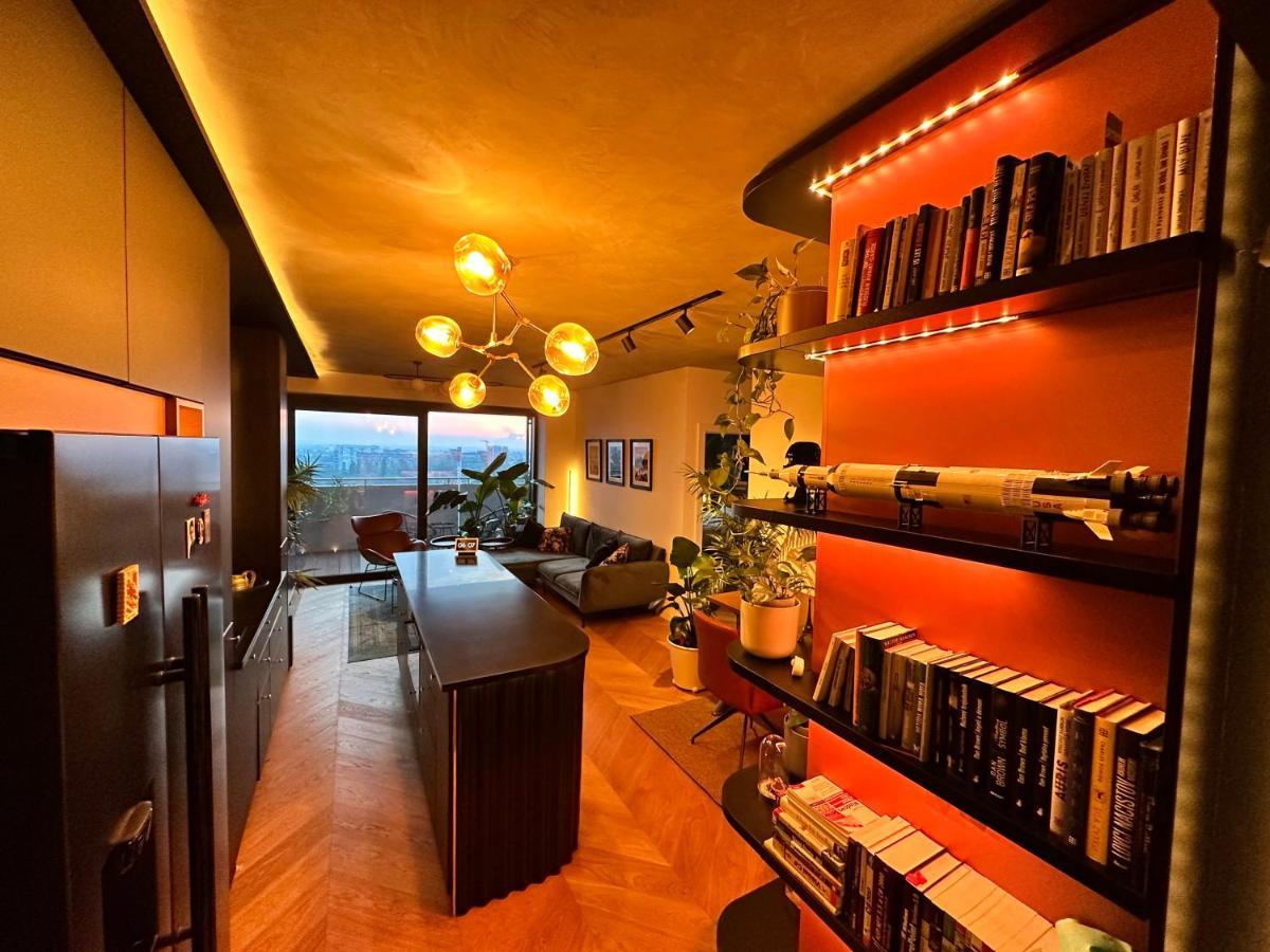Skyline Elegance With Free Parking Apartment Bratislava Ngoại thất bức ảnh
